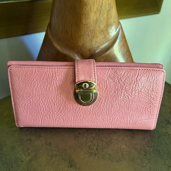 Maxx New York Pink Wallet with Gold-Tone Clasp - Picture 2 of 6